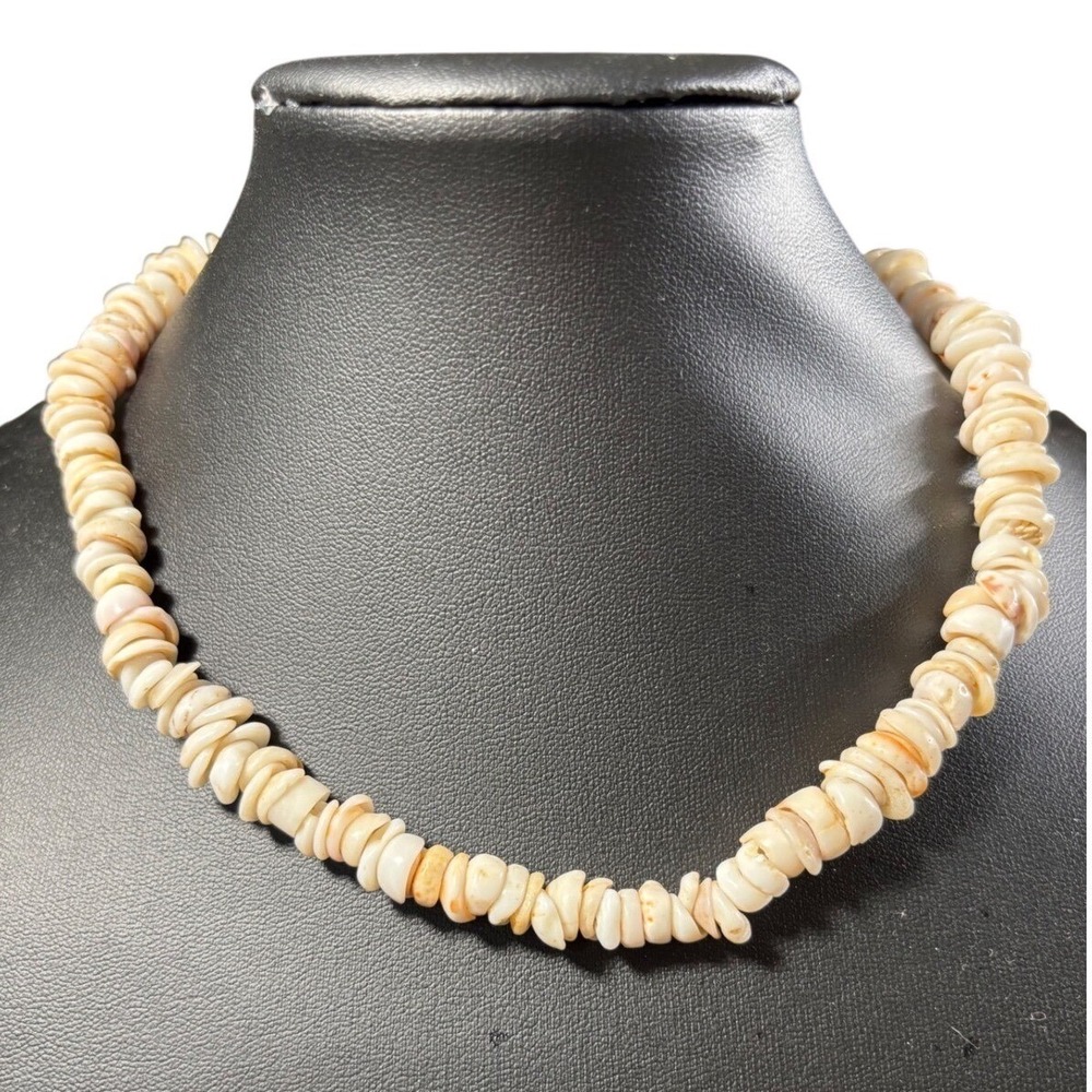 Vintage White Puka Shell Necklace Chokerβ 15.5" gold Barrel Clasp Hawaiian